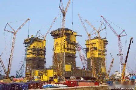 全球首个 海油工程完成万吨级半潜式储油平台船体建造